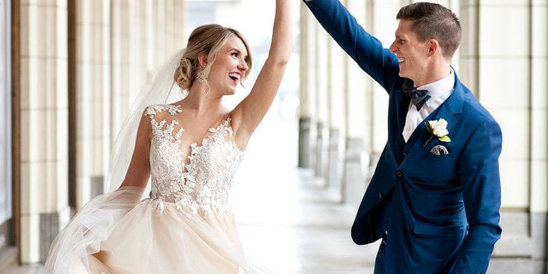 Pierwszy taniec weselny narzeczonych